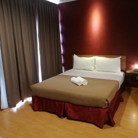 Grandpa Hotel Port Dickson Bagian luar foto