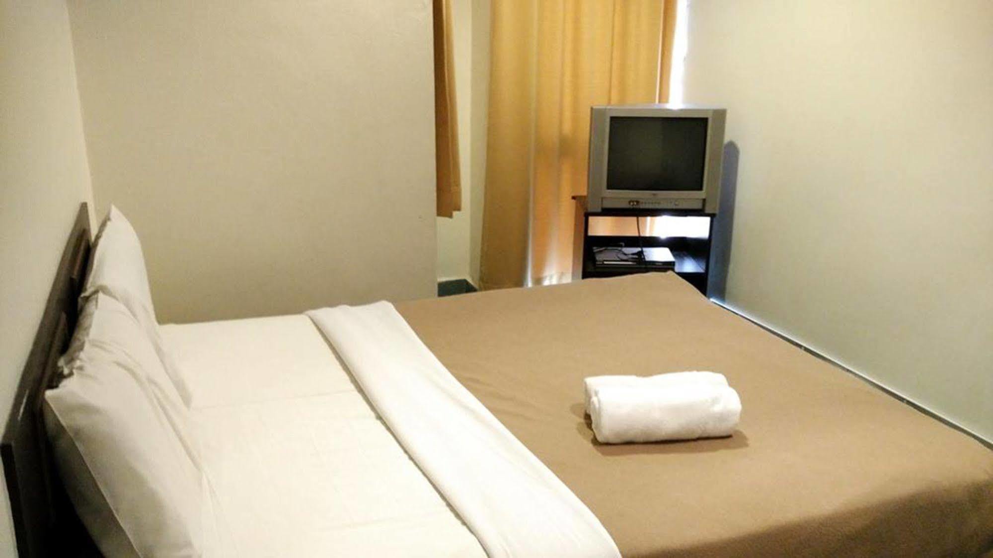 Grandpa Hotel Port Dickson Bagian luar foto