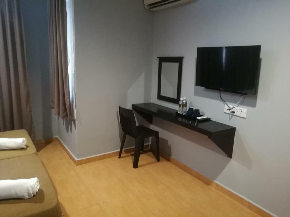 Grandpa Hotel Port Dickson Bagian luar foto